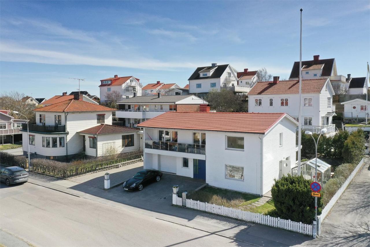 Tangen Apartamento Kungshamn Exterior foto
